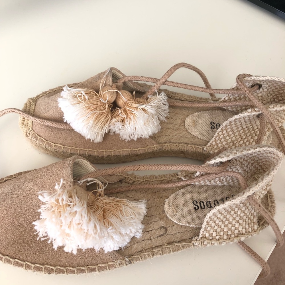 Soludos women’s flats from Anthropologie!